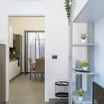 Erre House *